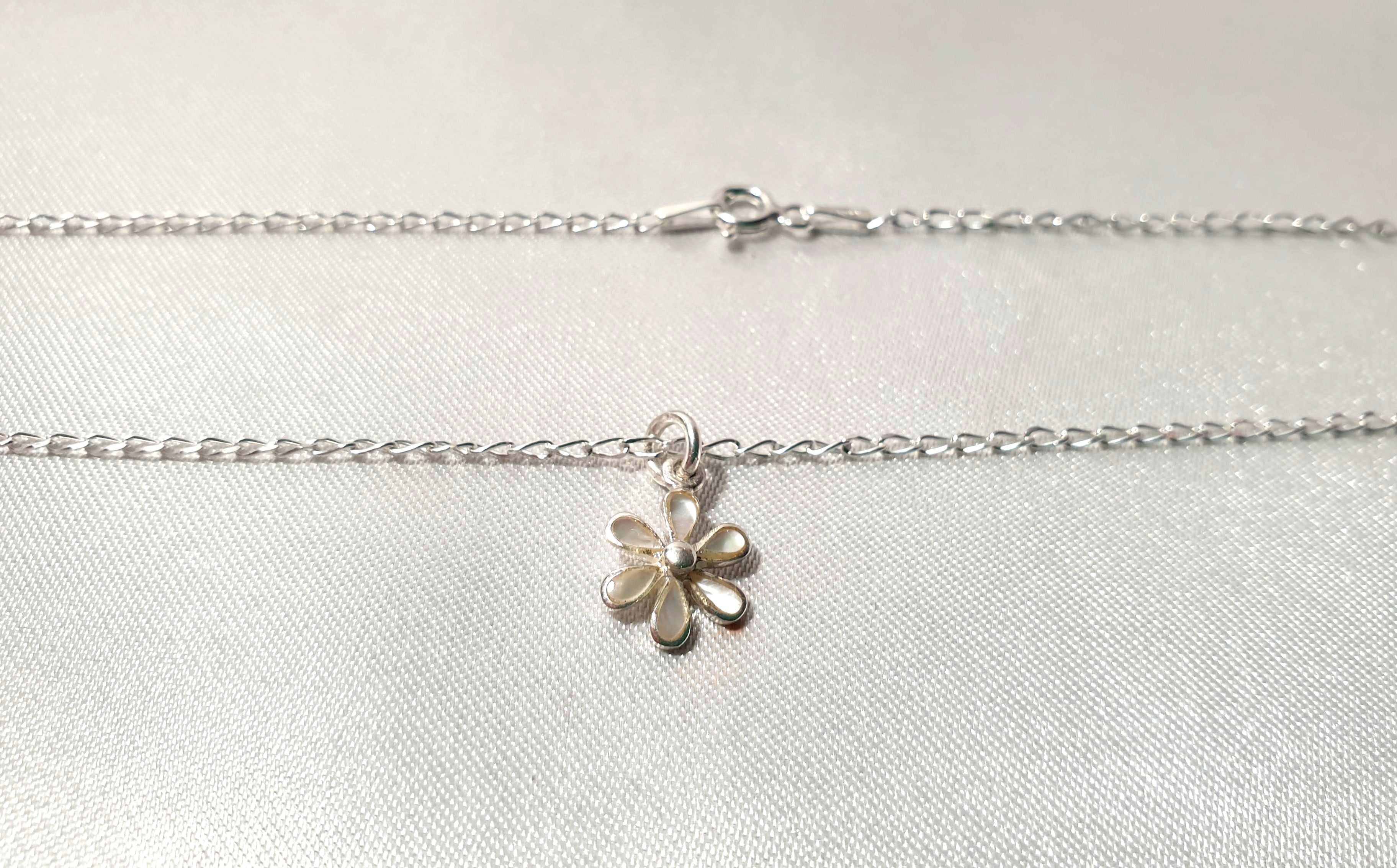Mother Of Pearl Nacre Flower Necklace: Sterling Silver Floral Pendant with the Chain