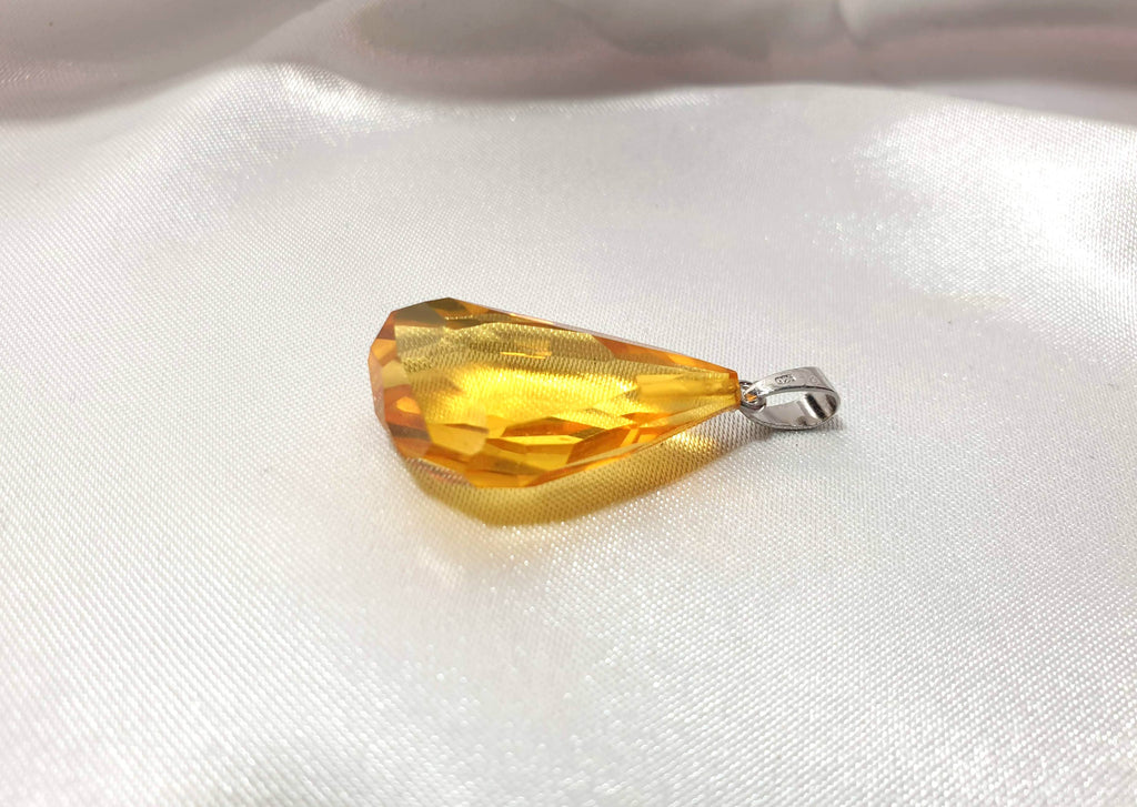 Faceted lemon amber pendant, natural diamond-cut gemstone with strerling silver 925
