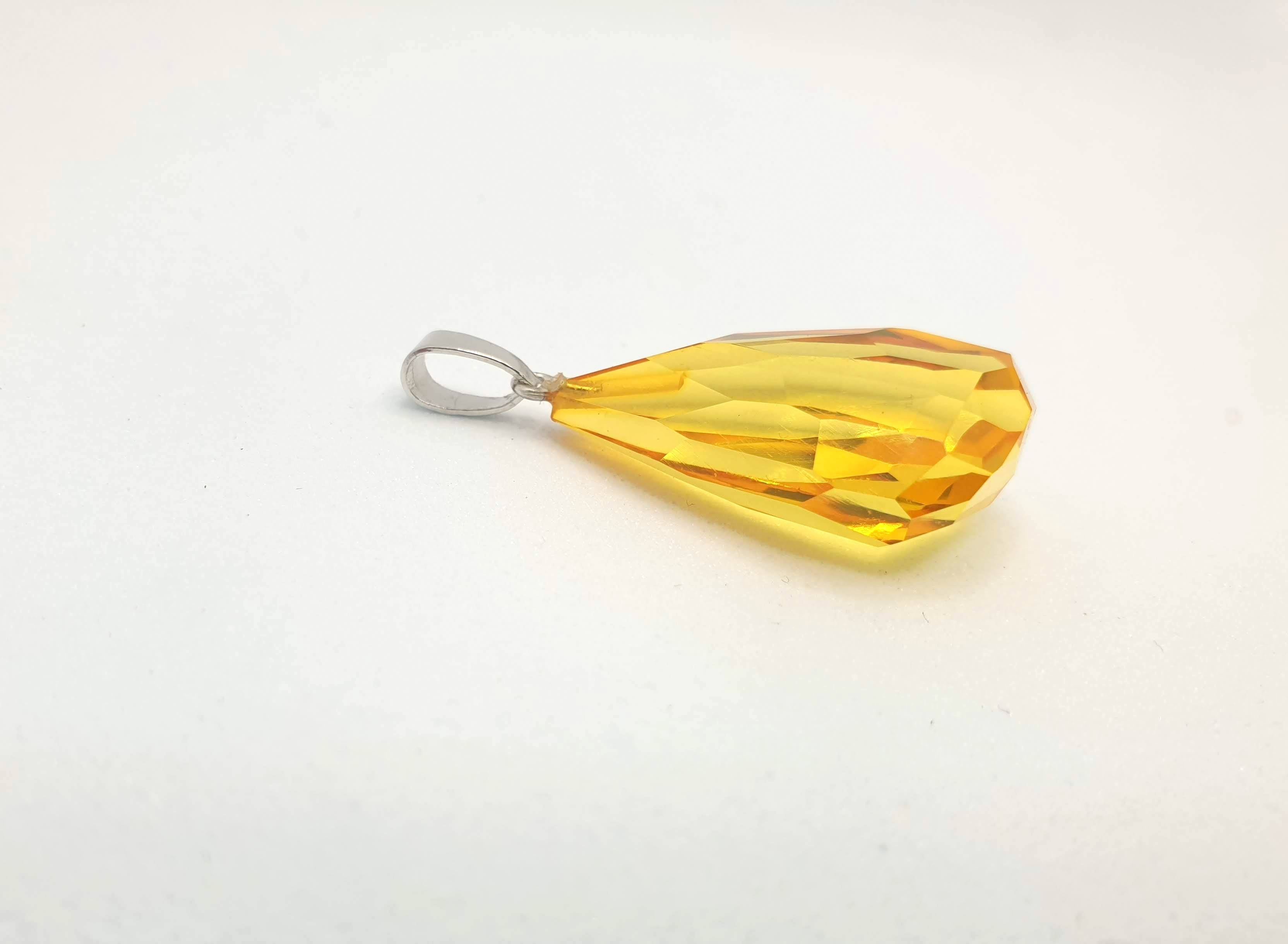 Faceted lemon amber pendant, natural diamond-cut gemstone with strerling silver 925