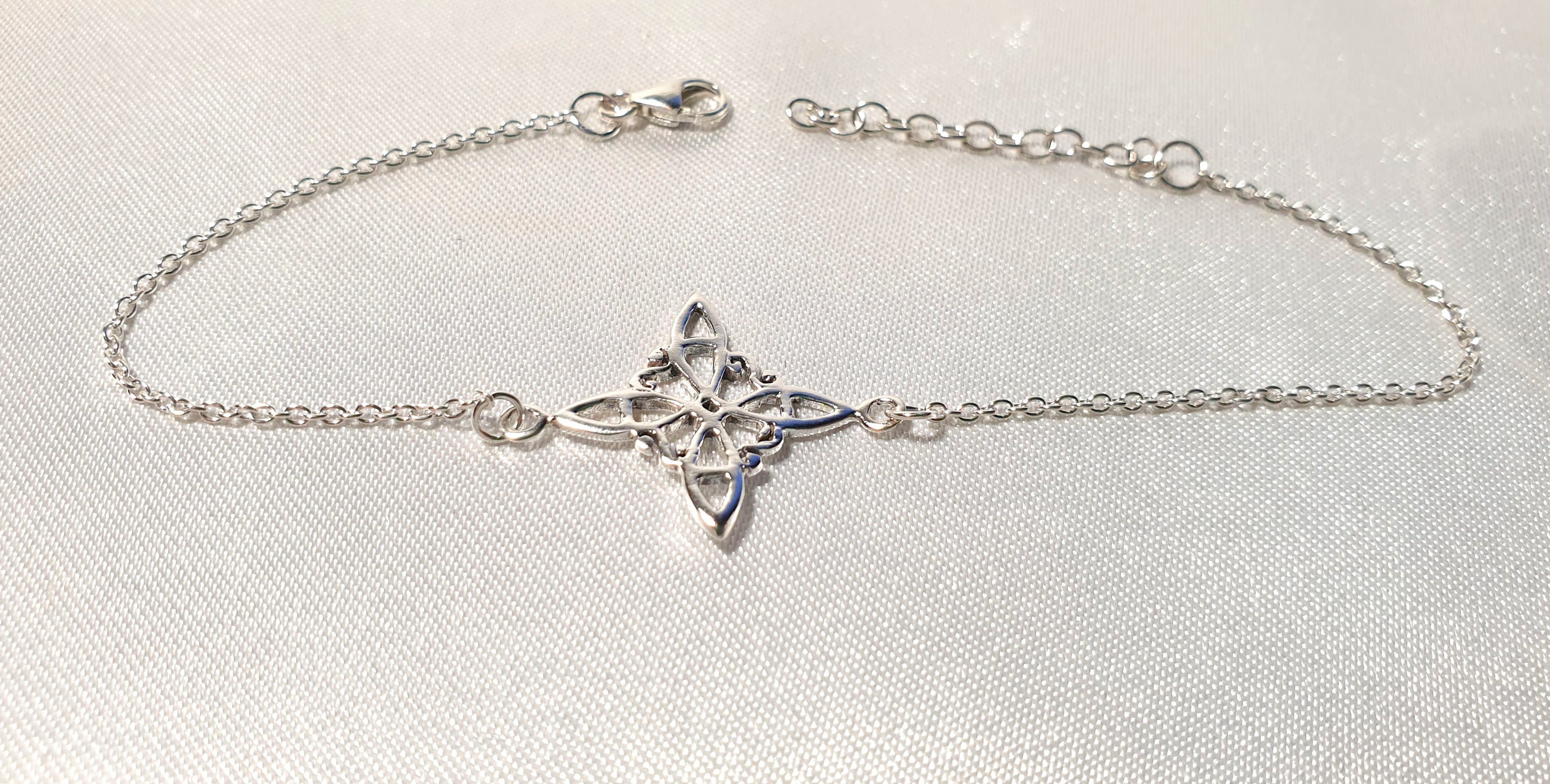 Sterling Silver Witch's Knot Bracelet, Dainty Minimalist Chain Jewelry, Protection Amulet