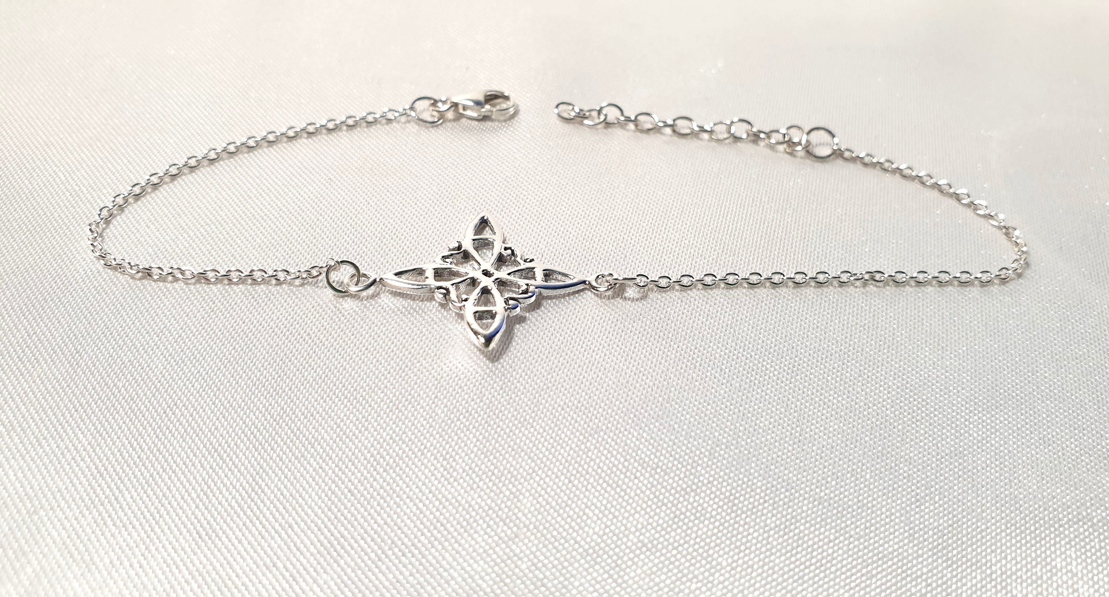 Sterling Silver Witch's Knot Bracelet, Dainty Minimalist Chain Jewelry, Protection Amulet