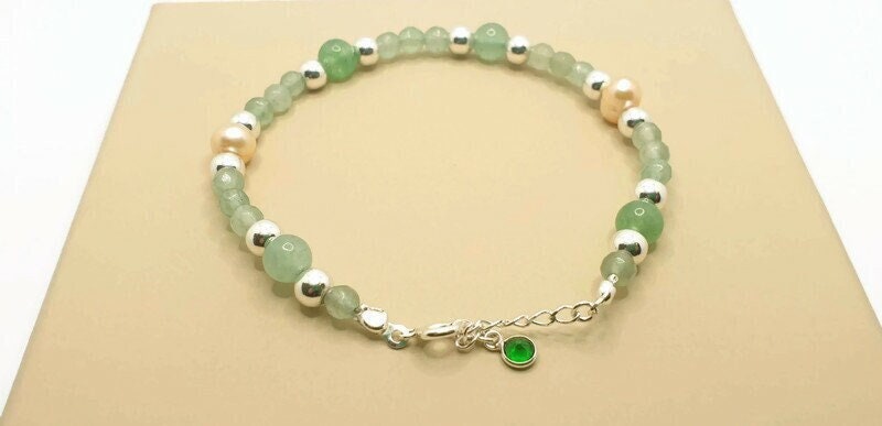Calming Bracelet – Green Aventurine & Pearls | Adjustable Beaded Jewelry