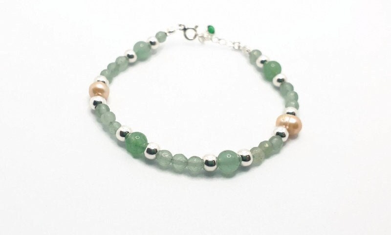Calming Bracelet – Green Aventurine & Pearls | Adjustable Beaded Jewelry