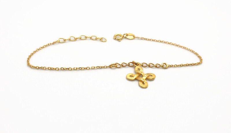 Celtic Knot Necklace: Gold-Plated Silver Trinity Pendant