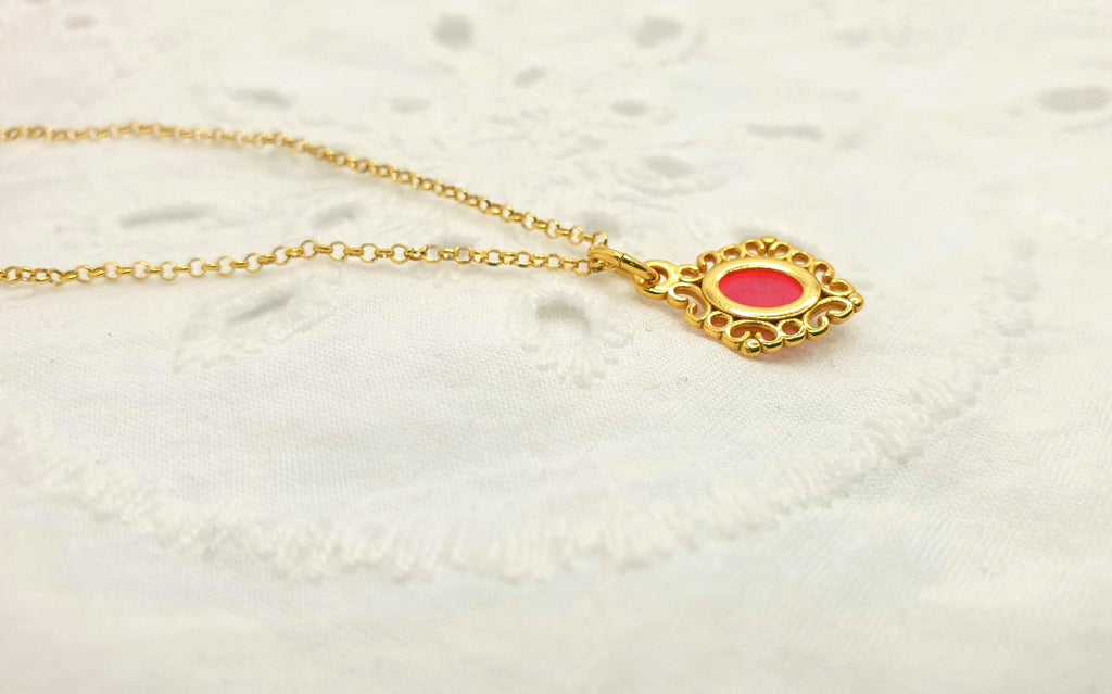 Pink Agate Necklace – Gold Plated Chain With Romantic Gemstone Pendant