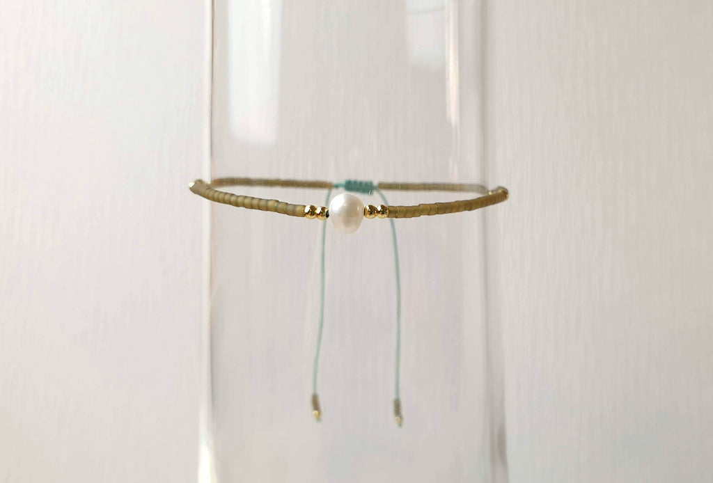 Cultivated Pearl Bracelet – Japanese Seed Beads | Adjustable String Bracelet, Minimalist Boho Style