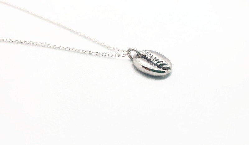 Scallop Sea Shell Necklace – Delicate Shell Pendant Necklace With Sterling Silver Chain