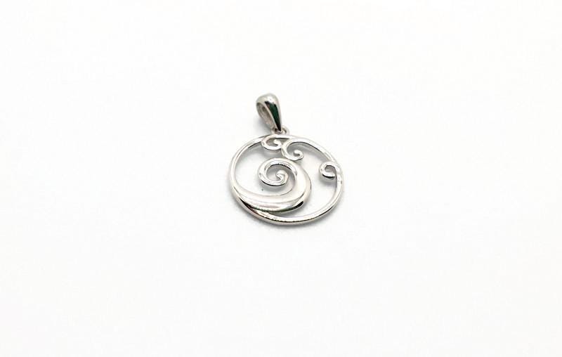Colgante Ola de Plata – Collar de Plata Náutico con Diseño de Ola Marina Joyería