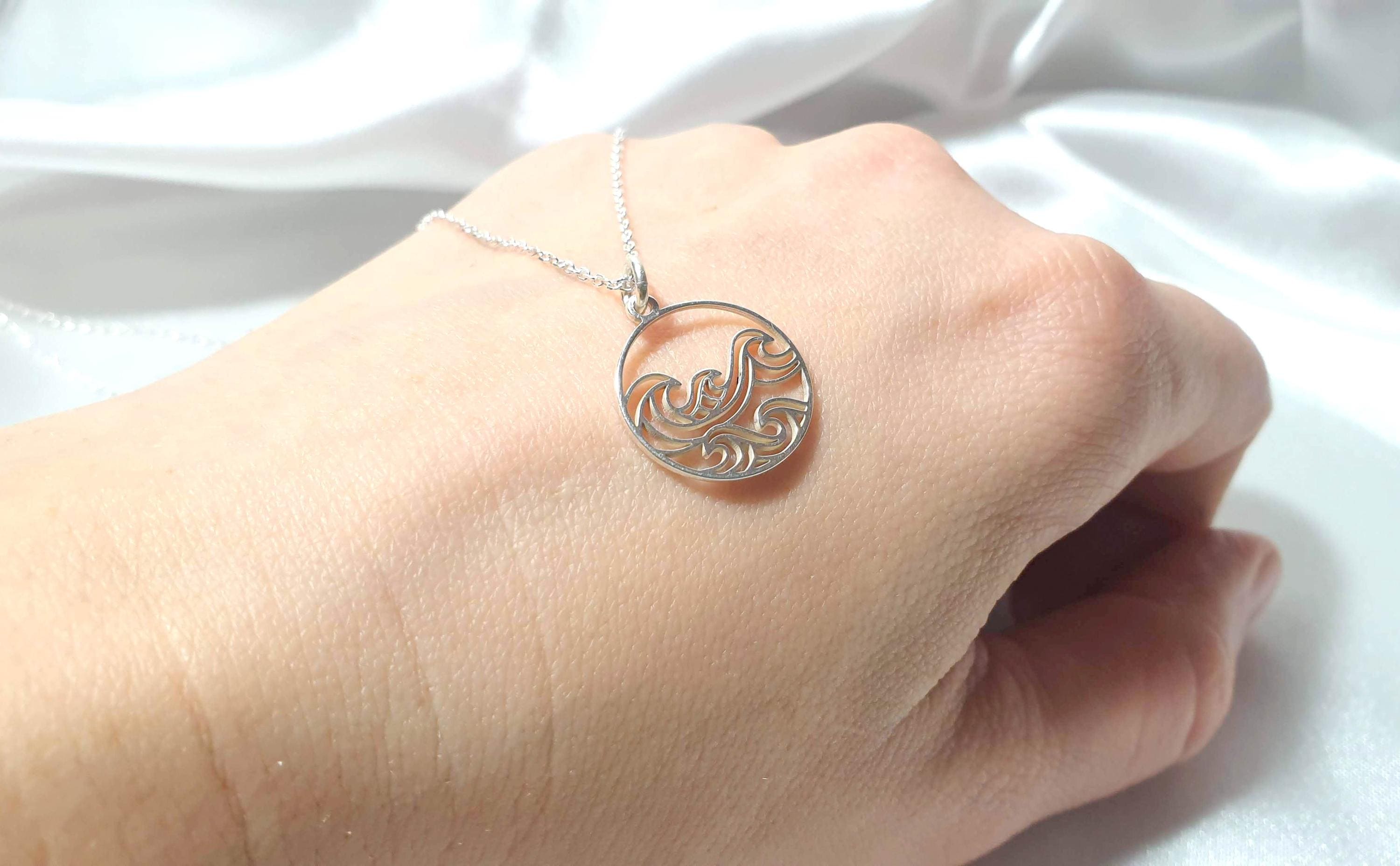 Collar de Onda de Plata de Ley - Colgante de Océano Grabado | Joyería Náutica