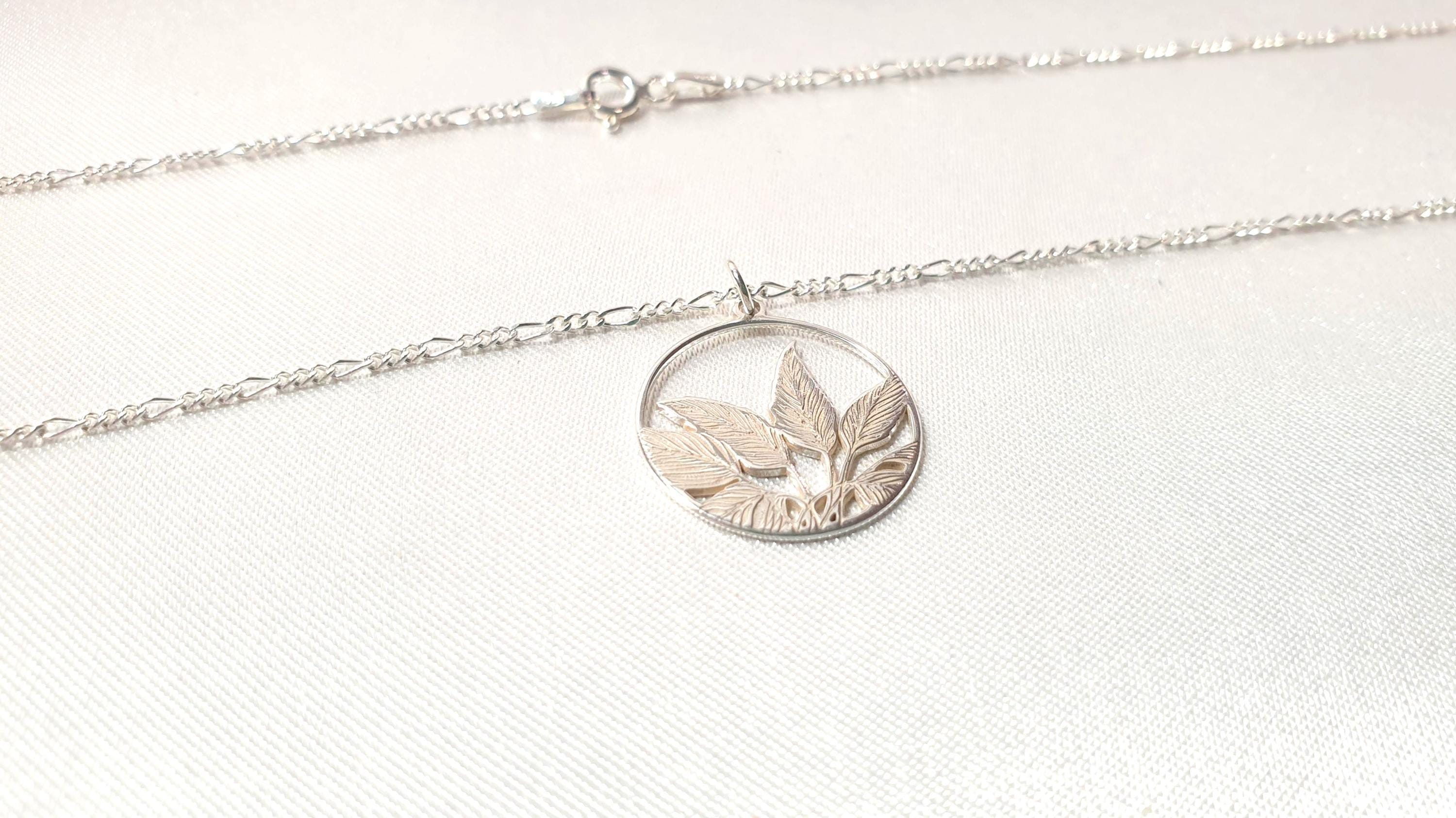 Silver Circle Necklace – Engraved Leaf Pendant With Figaro Chain, Nature Inspired Jewelry