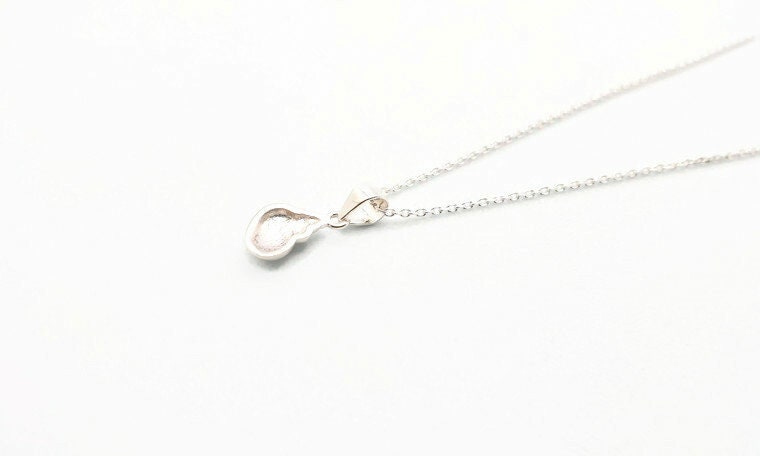 Sterling Silver Necklace - Scallop Shell Pendant | Beach Jewelry, Mermaid Style